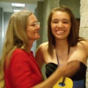 Meet your Posher, Gloria